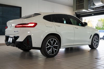 2023 BMW X4 M40i