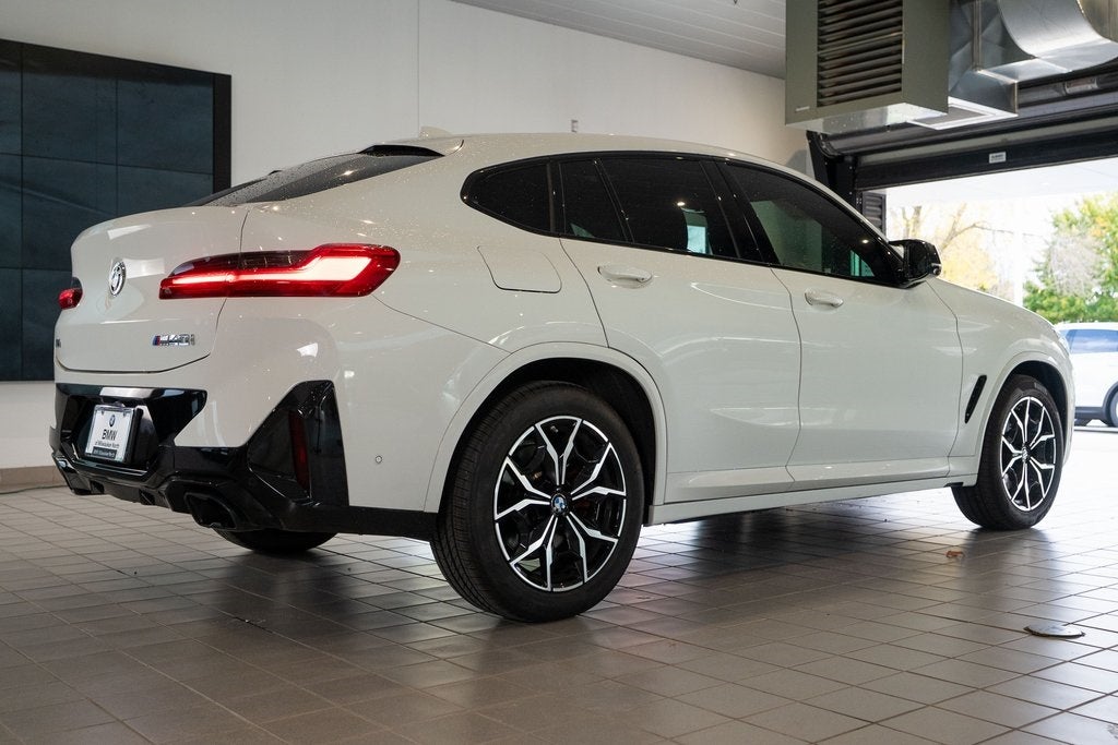 2023 BMW X4 M40i
