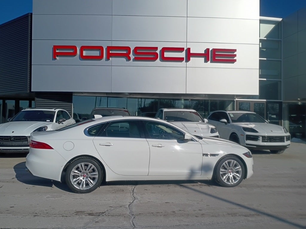 2017 Jaguar XF 35t Premium