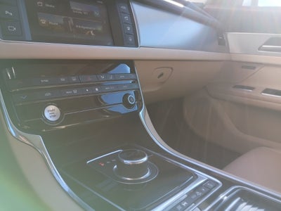 2017 Jaguar XF 35t Premium
