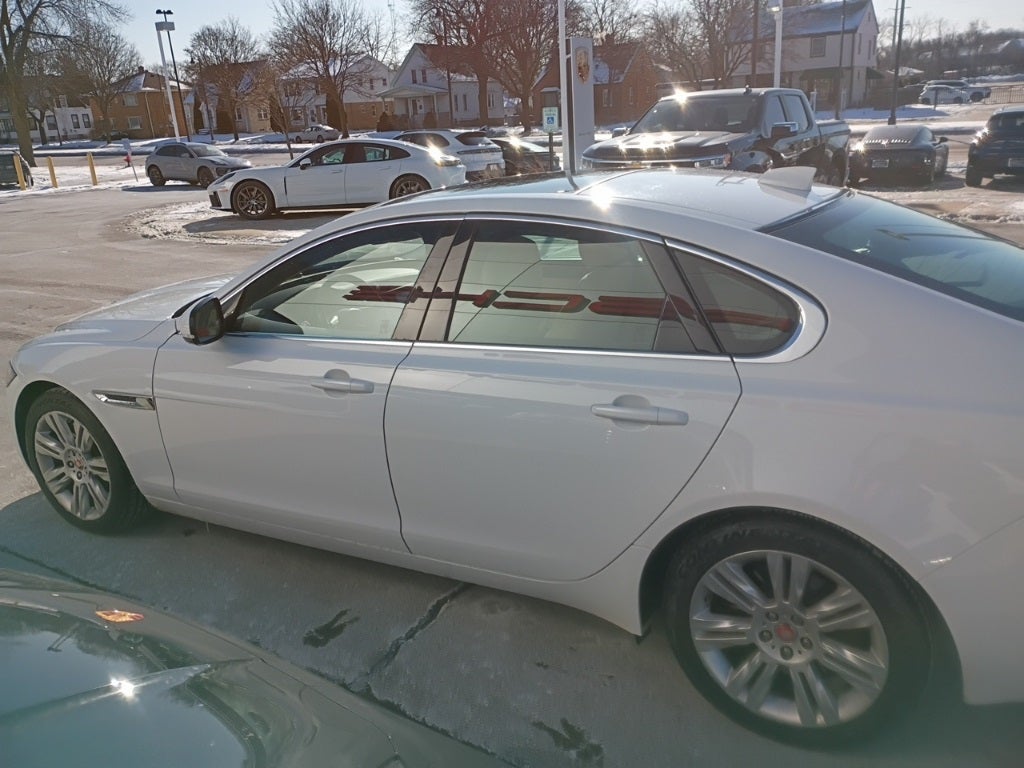 2017 Jaguar XF 35t Premium