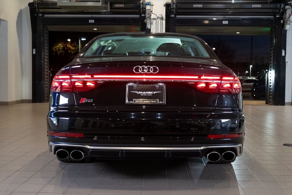 2022 Audi S8 4.0T quattro