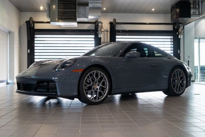 2025 Porsche 911 Carrera