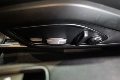 2025 Porsche 911 Carrera