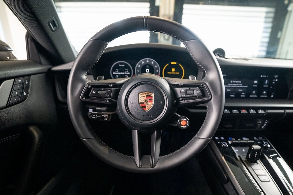 2025 Porsche 911 Carrera