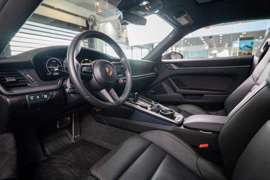 2025 Porsche 911 Carrera