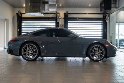 2025 Porsche 911 Carrera