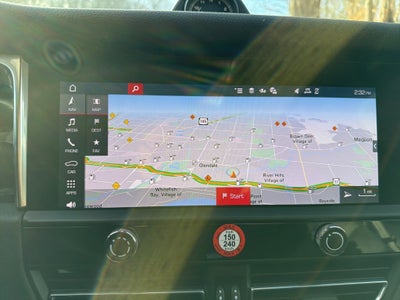 2025 Porsche Macan AWD