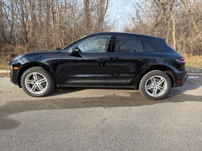 2025 Porsche Macan AWD
