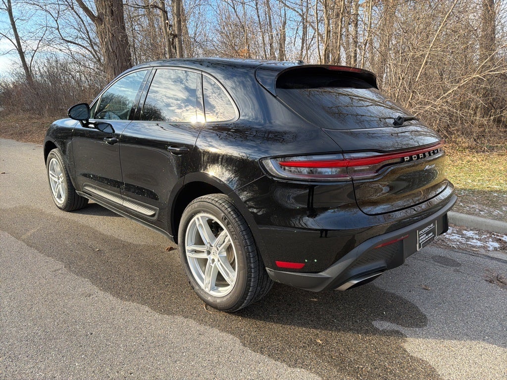 2025 Porsche Macan AWD