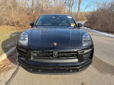 2025 Porsche Macan AWD