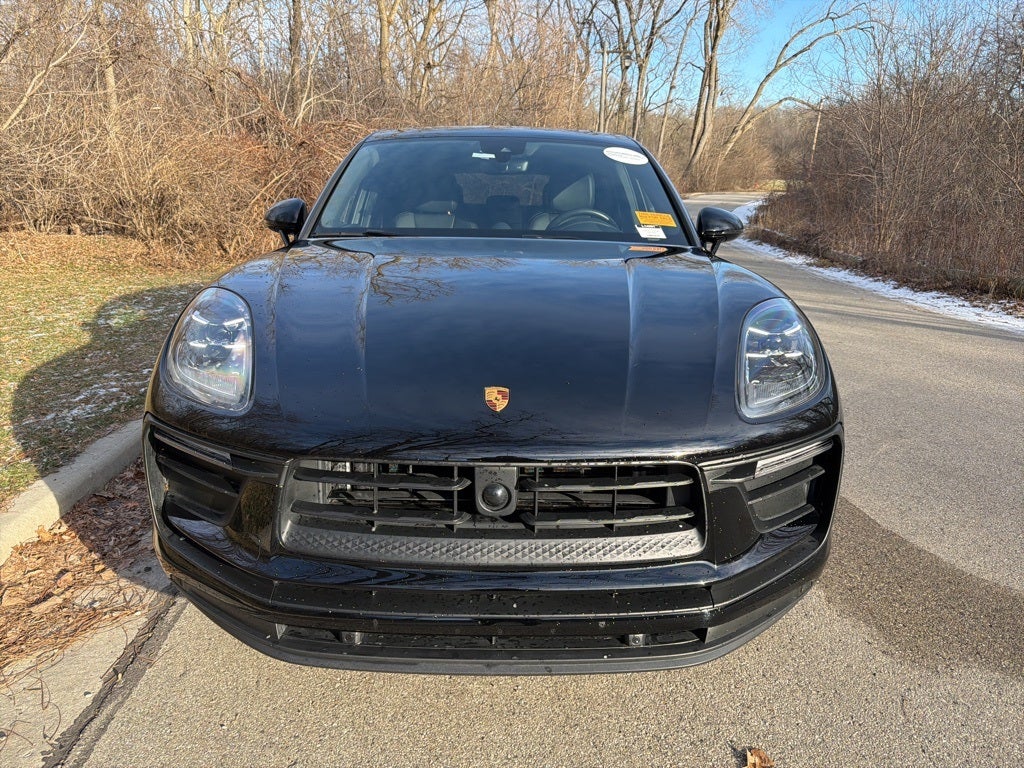 2025 Porsche Macan AWD