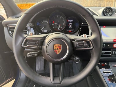 2025 Porsche Macan AWD