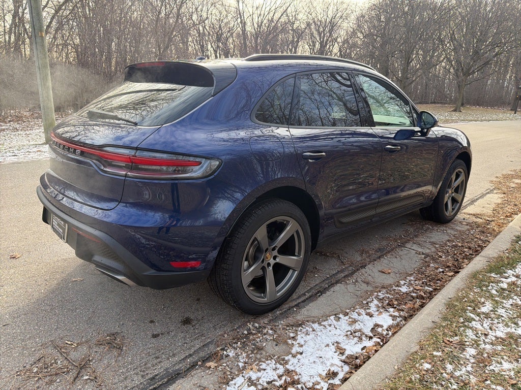 2025 Porsche Macan AWD