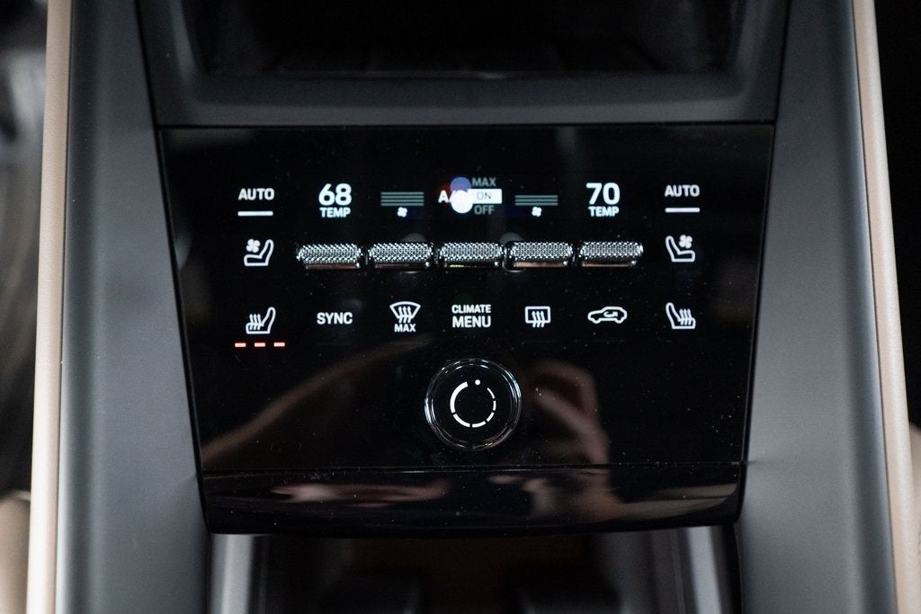 2025 Porsche Macan Electric Premium