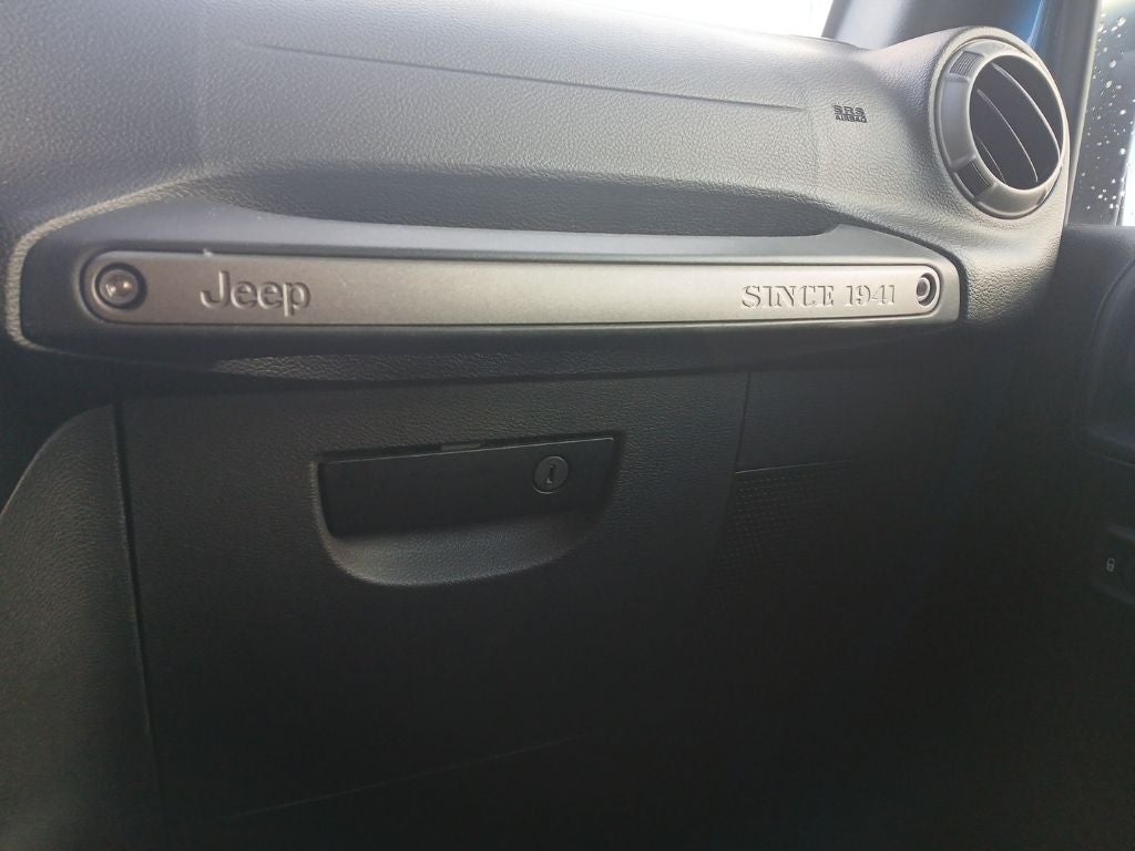 2016 Jeep Wrangler Willys Wheeler