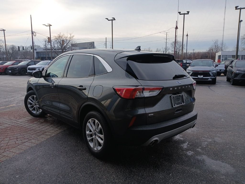 2020 Ford Escape SE