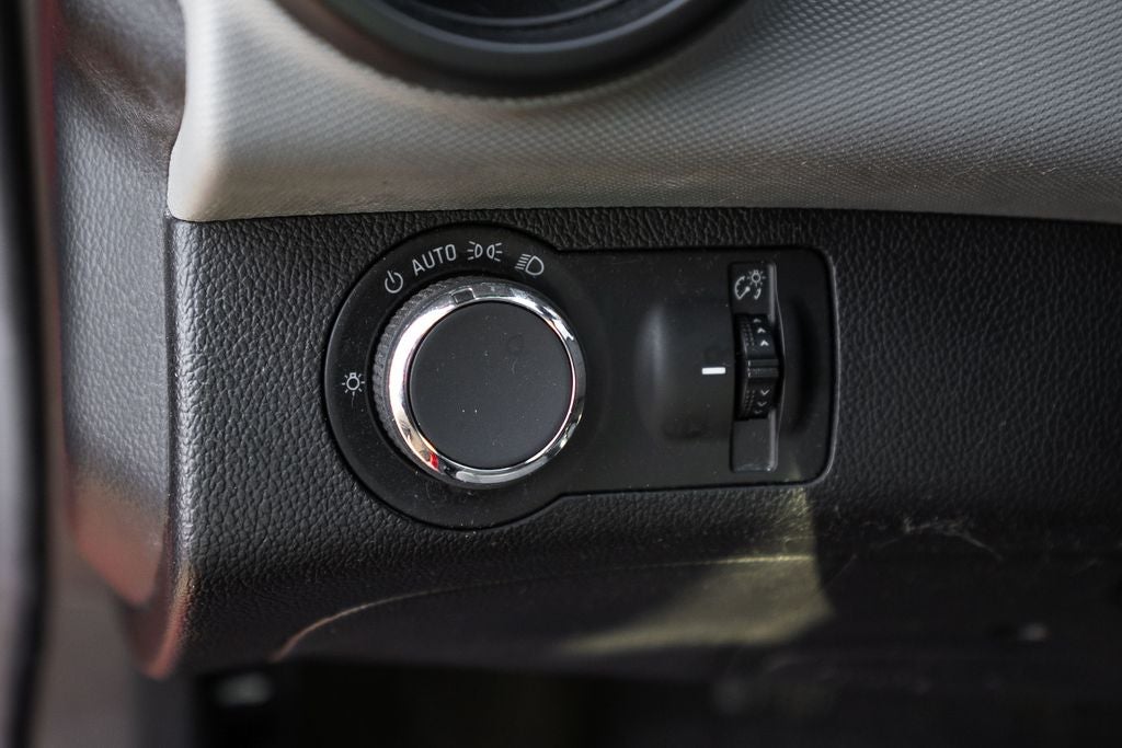 2013 Chevrolet Sonic LS