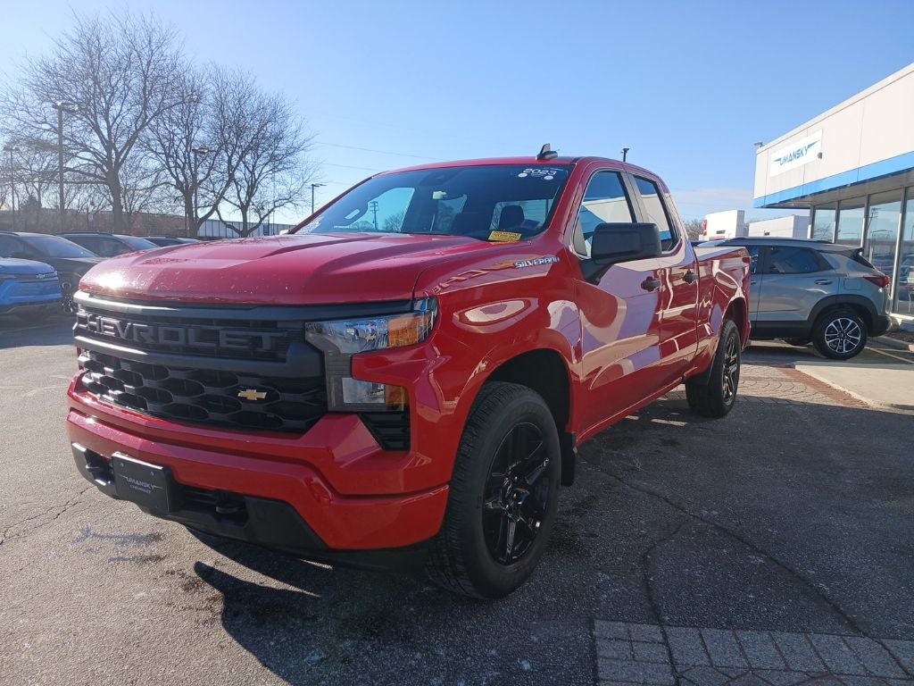 2023 Chevrolet Silverado 1500 Custom