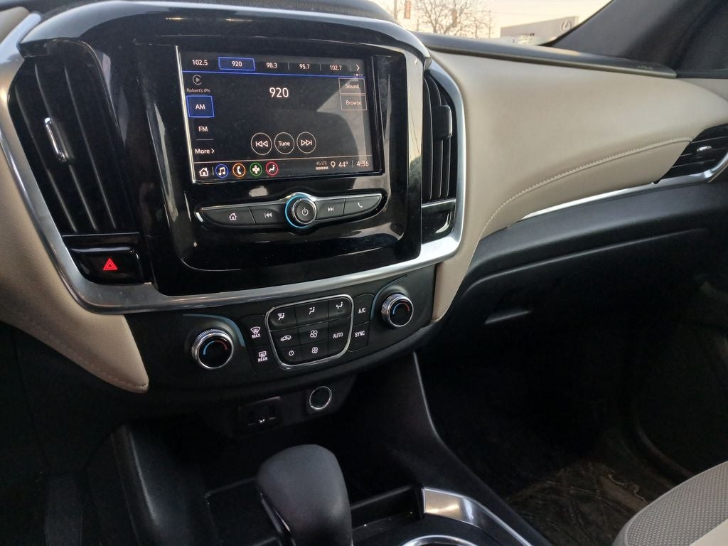 2022 Chevrolet Traverse LS