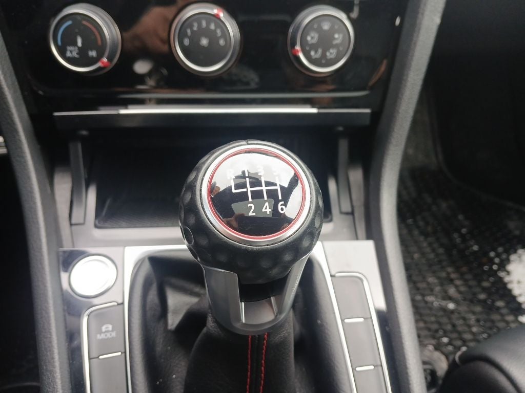 2018 Volkswagen Golf GTI 2.0T SE