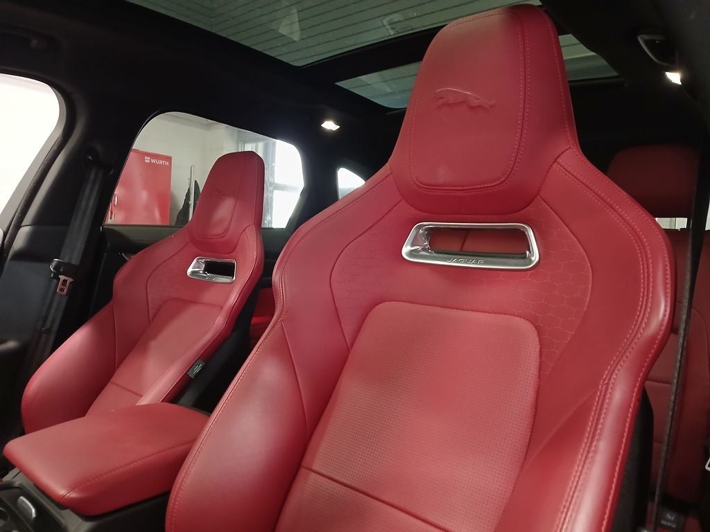 2025 Jaguar F-PACE P400 R-Dynamic S