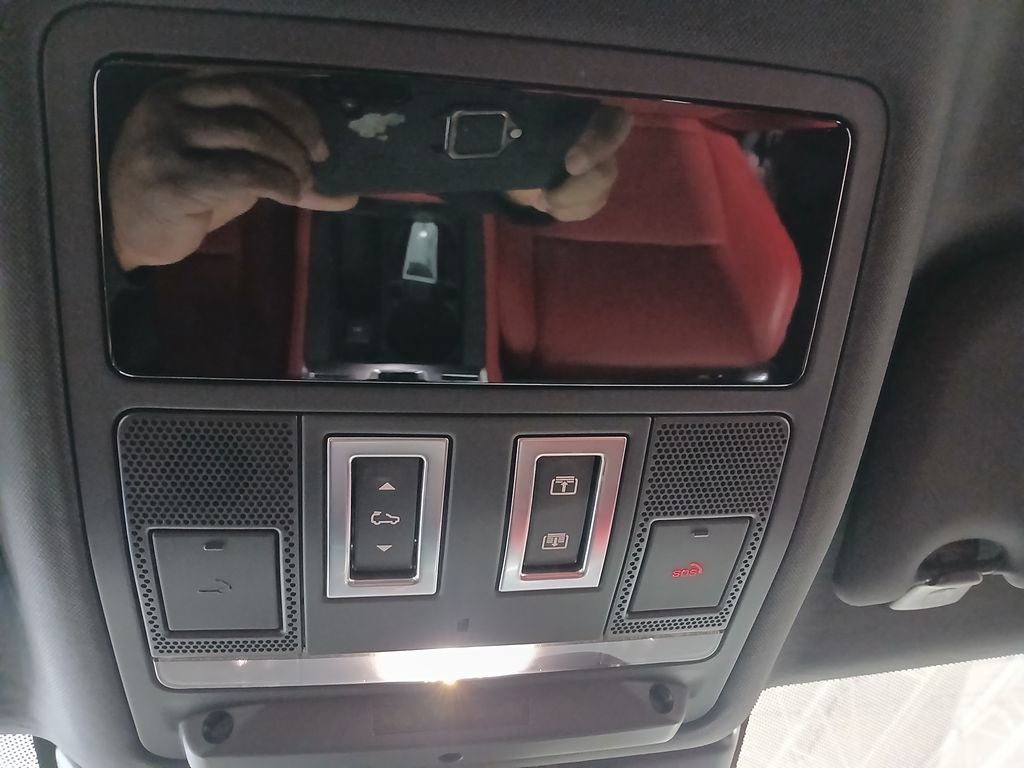 2025 Jaguar F-PACE P400 R-Dynamic S