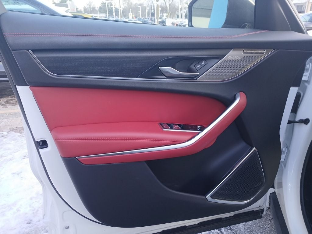 2025 Jaguar F-PACE P400 R-Dynamic S