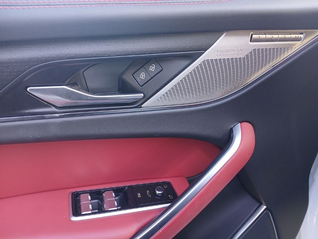 2025 Jaguar F-PACE P400 R-Dynamic S