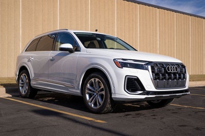 2025 Audi Q7 45 Premium Plus quattro