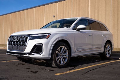 2025 Audi Q7 45 Premium Plus quattro