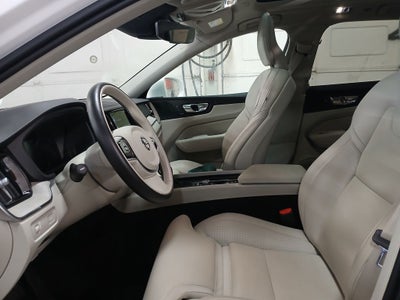 2021 Volvo XC60 T5 Inscription