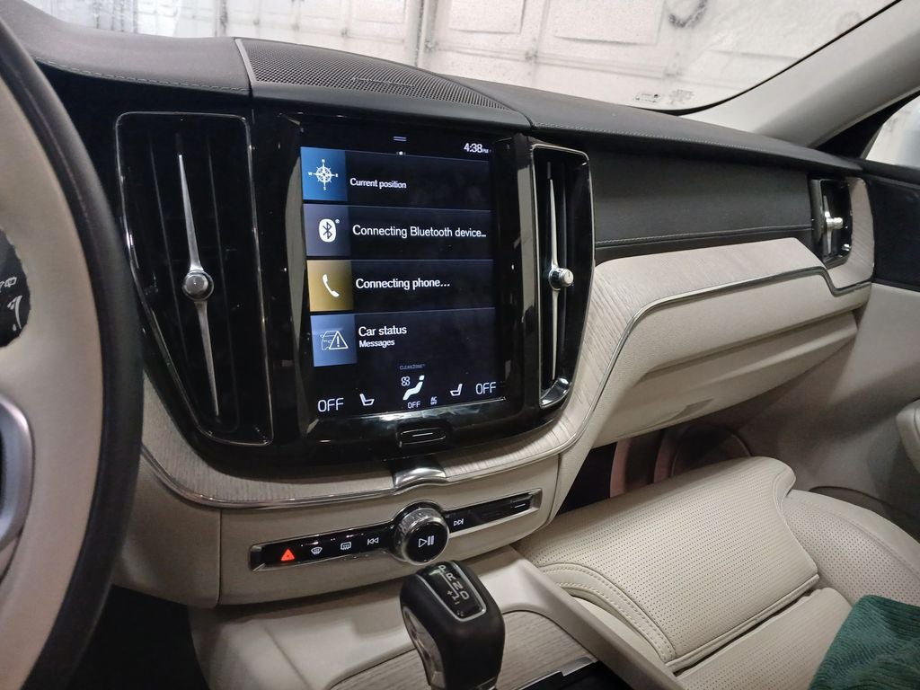 2021 Volvo XC60 T5 Inscription