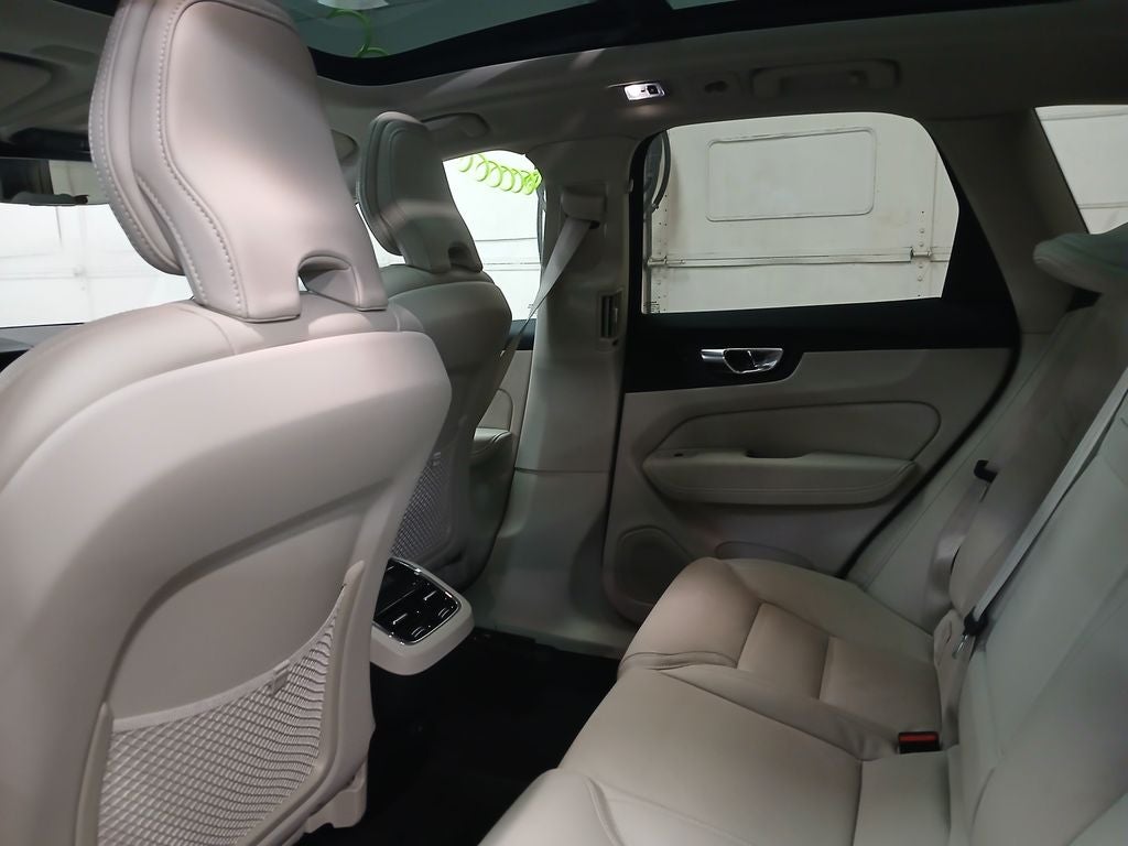 2021 Volvo XC60 T5 Inscription