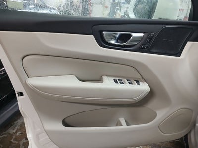 2021 Volvo XC60 T5 Inscription