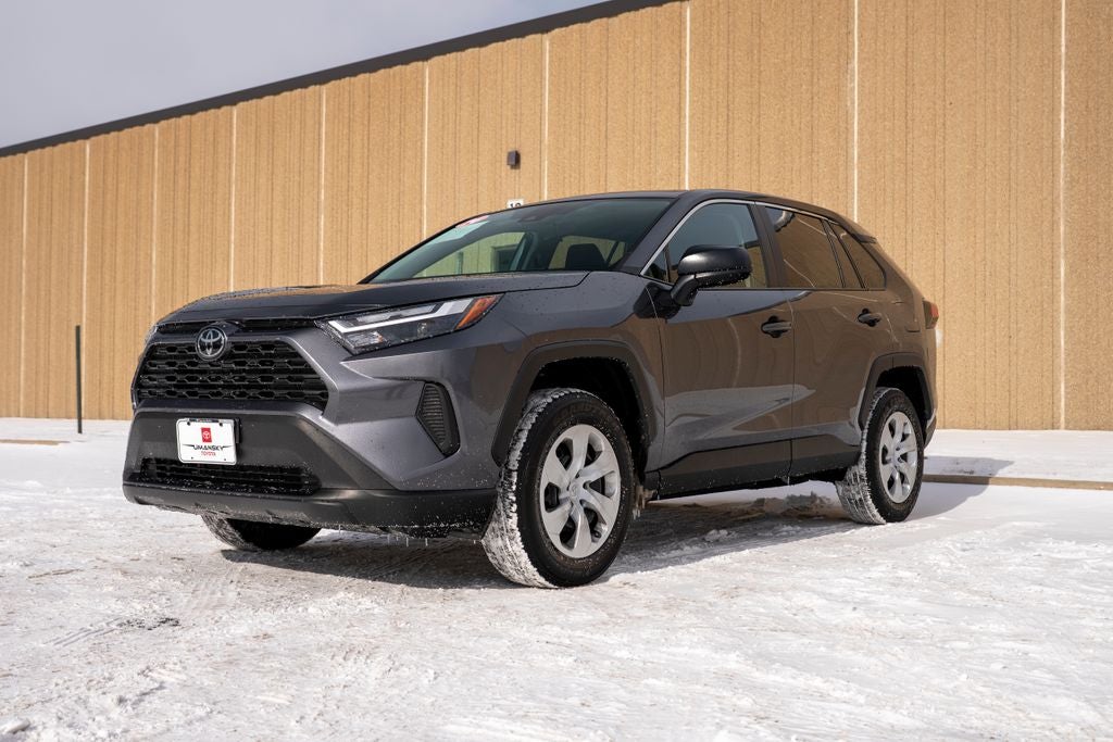 2024 Toyota RAV4 LE