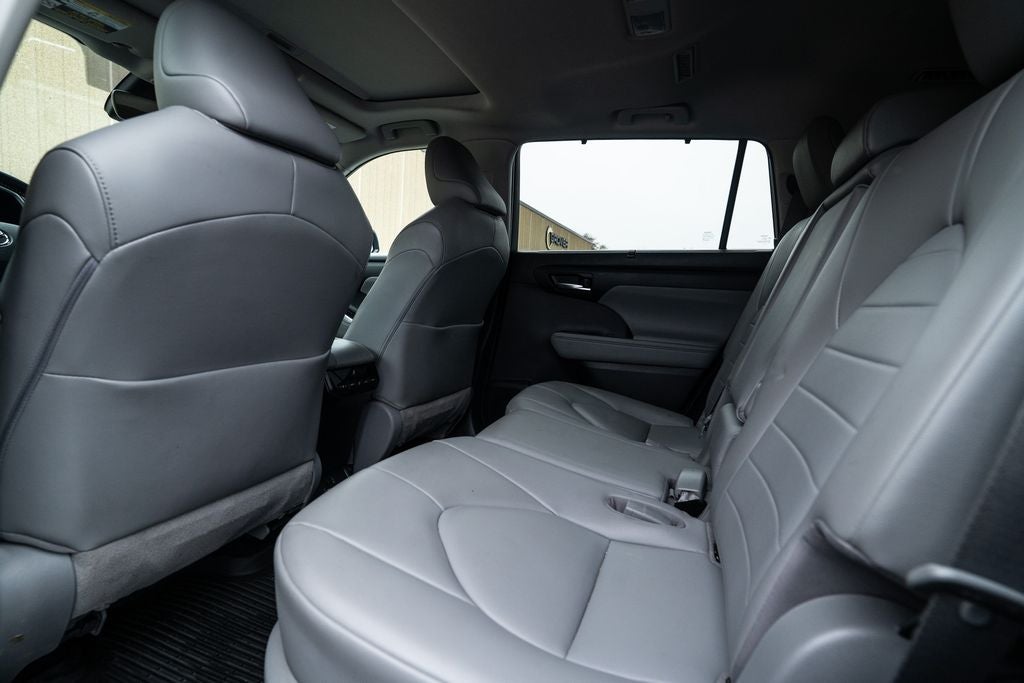 2020 Toyota Highlander Hybrid XLE