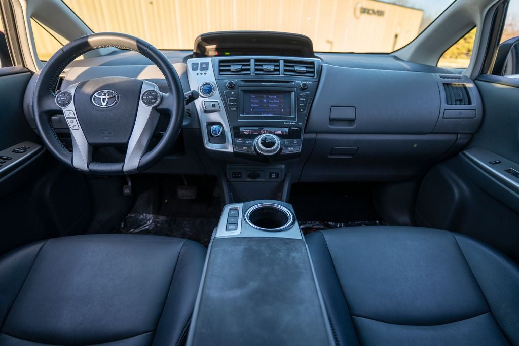 2013 Toyota Prius v Two