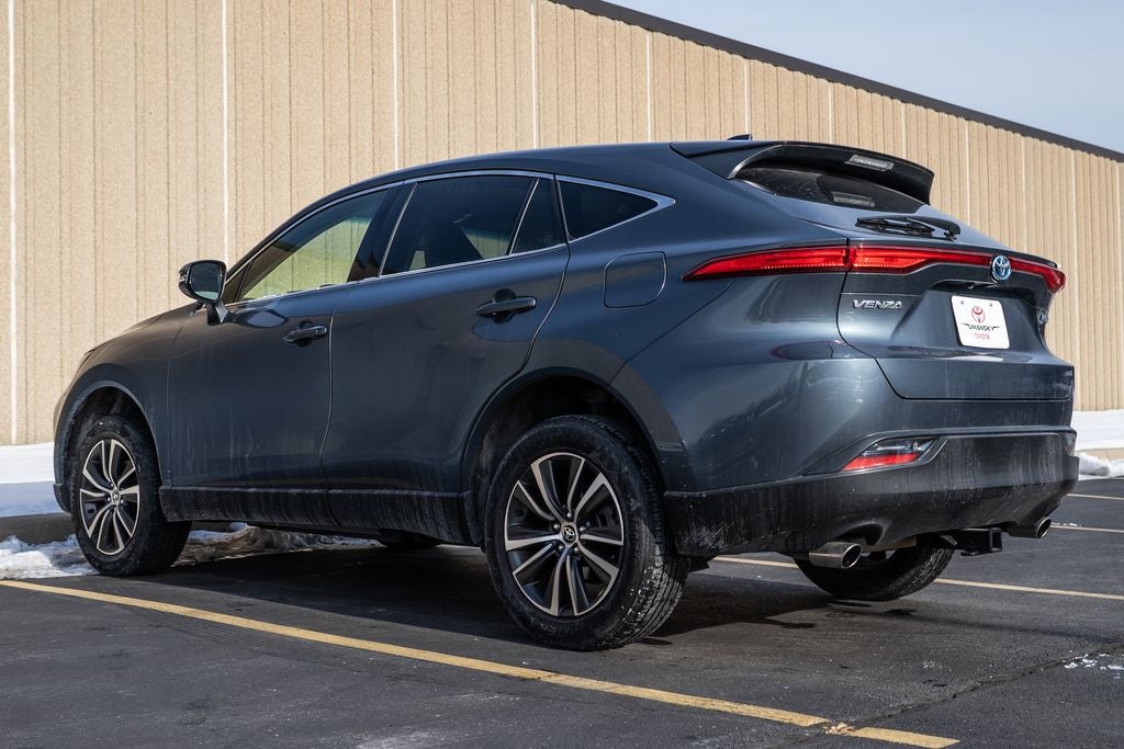 2022 Toyota Venza LE