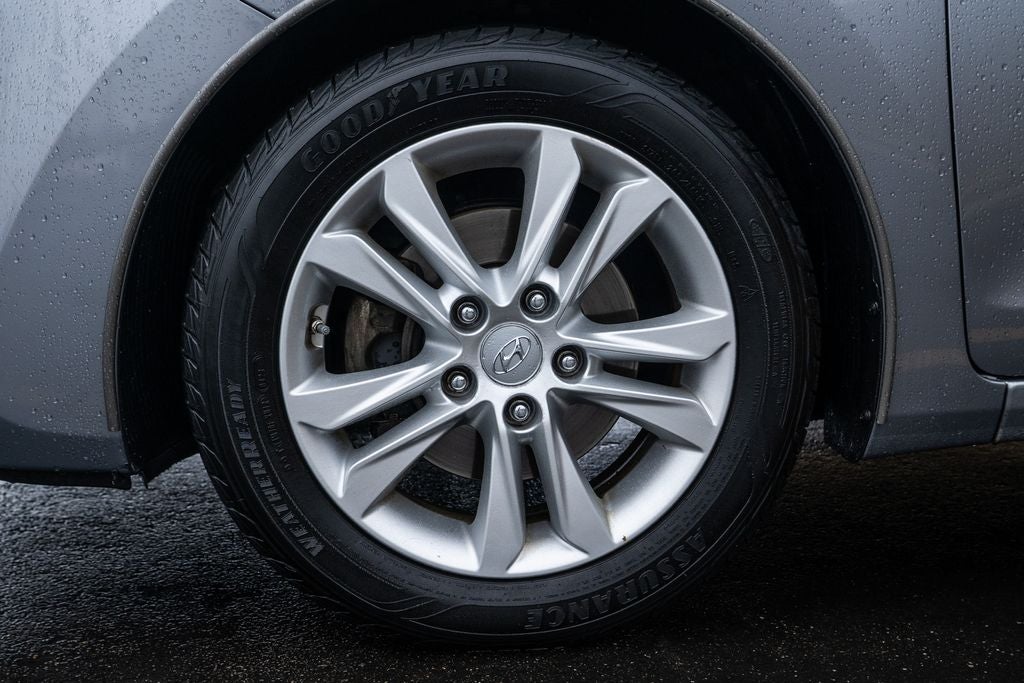 2013 Hyundai Elantra GT Base