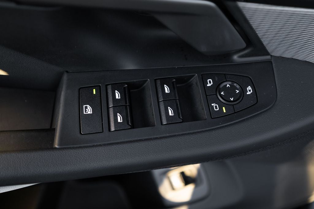 2025 BMW i5 xDrive40