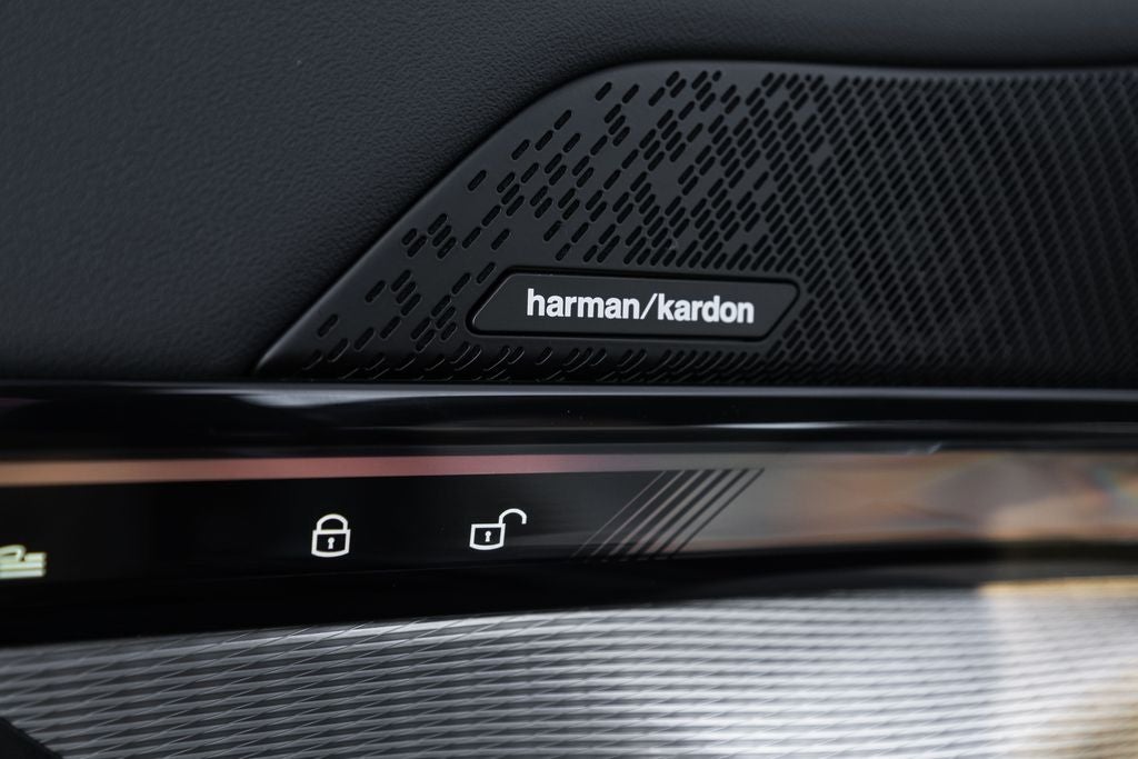 2025 BMW i5 xDrive40