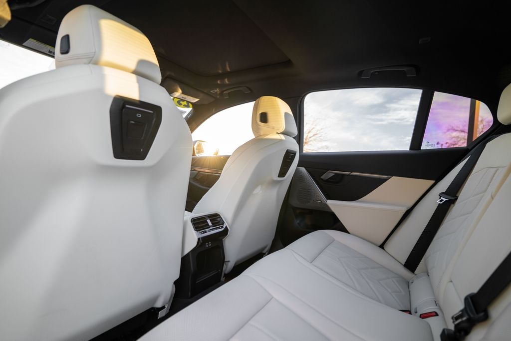 2025 BMW i5 xDrive40