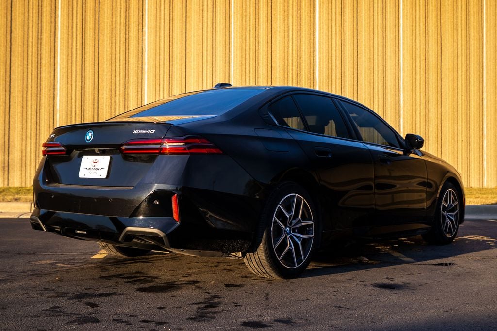 2025 BMW i5 xDrive40